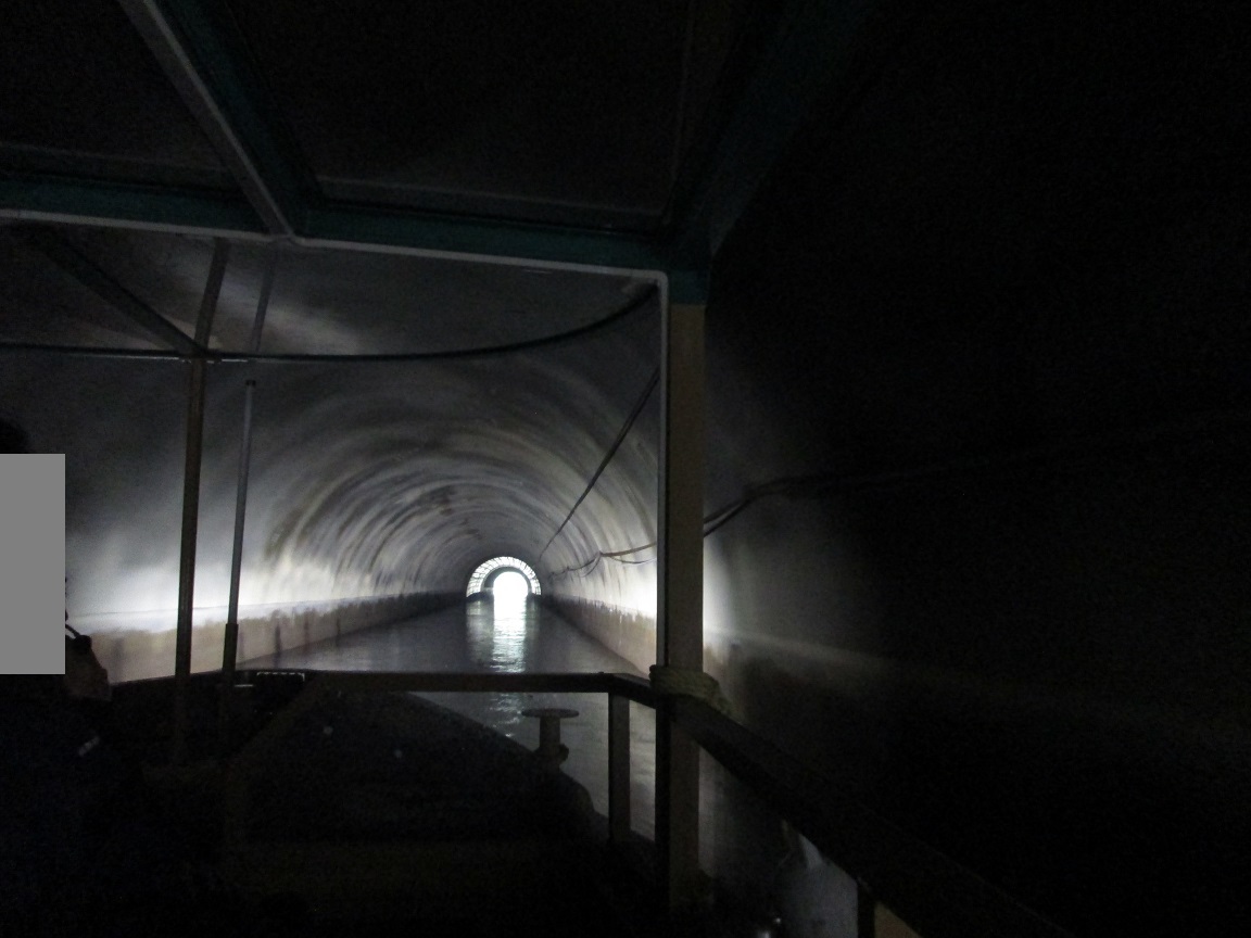 第一トンネルの中