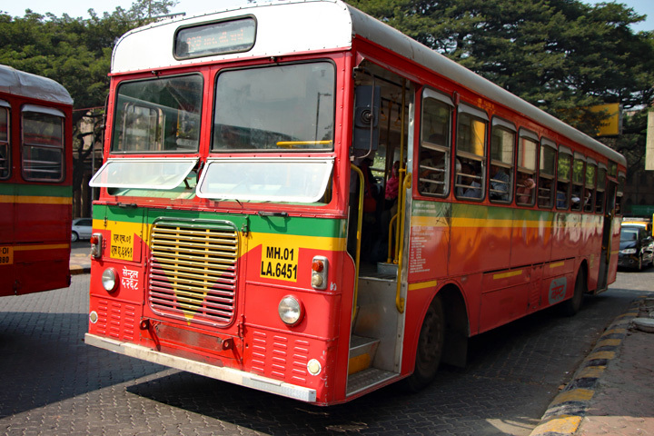 171125_Mumbai-Bus_1.jpg