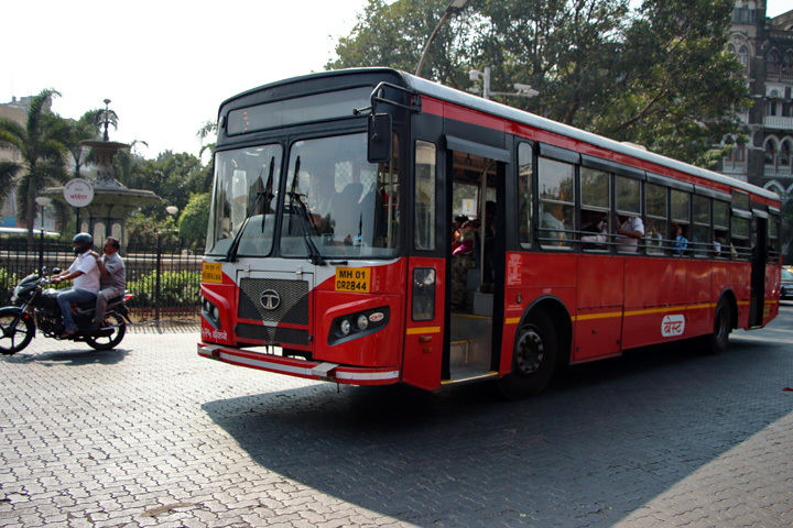 171125_Mumbai-Bus_2.jpg