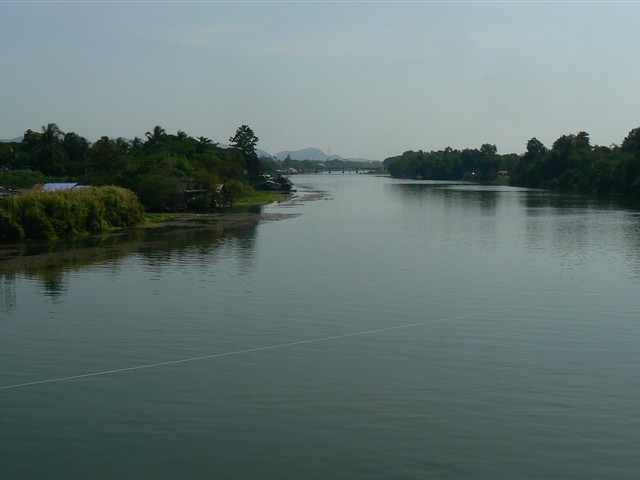 クウェーヤイ川