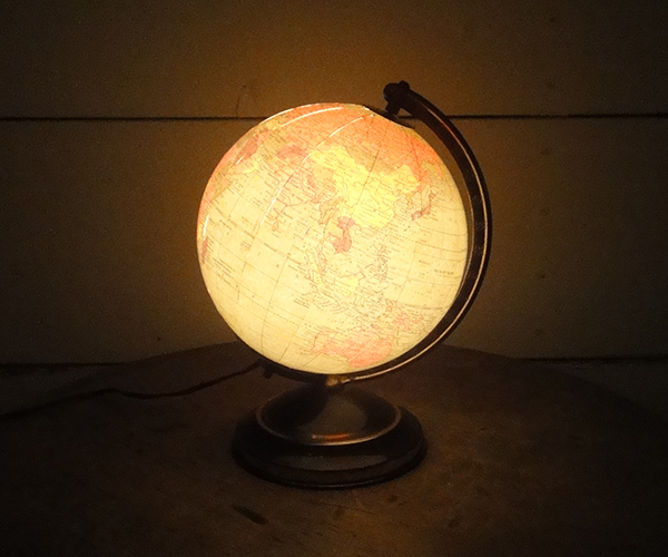 globelamp21.jpg