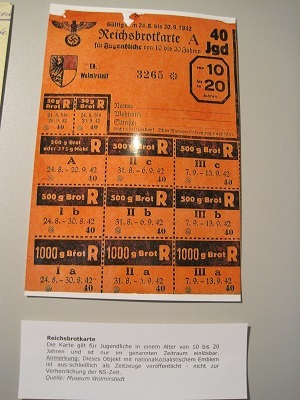 1942年ナチス時代のパンの配給切符。